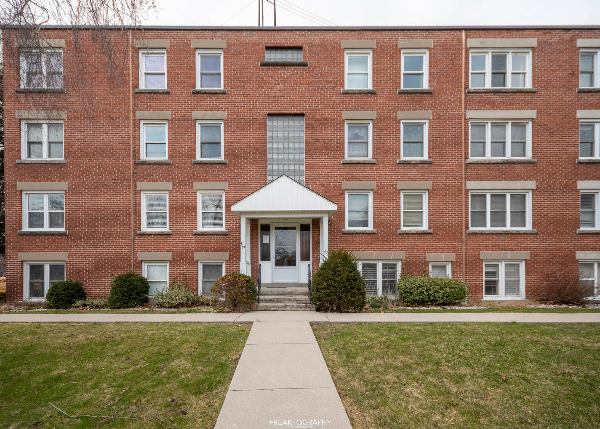 Exploring An Abandoned Apartment Building21.Jpg The Brant Park